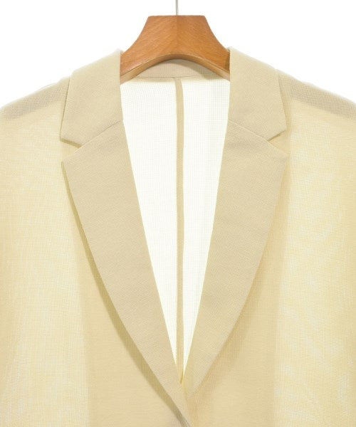 apart by lowrys อื่น