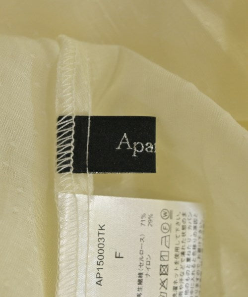 apart by lowrys เสื้อสตรี