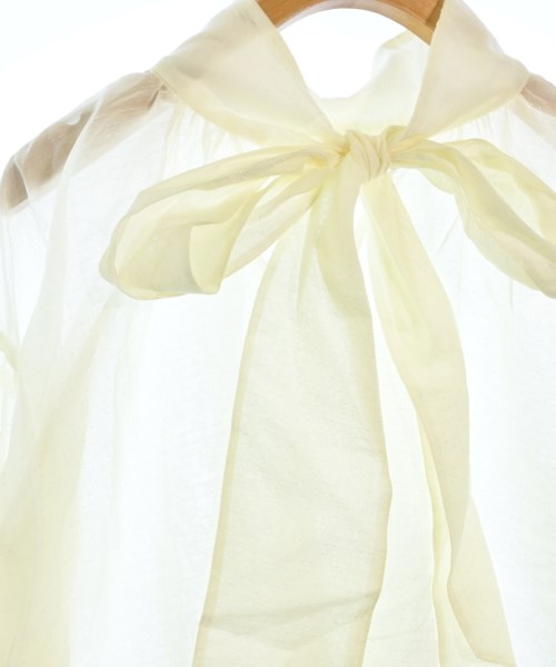 apart by lowrys เสื้อสตรี