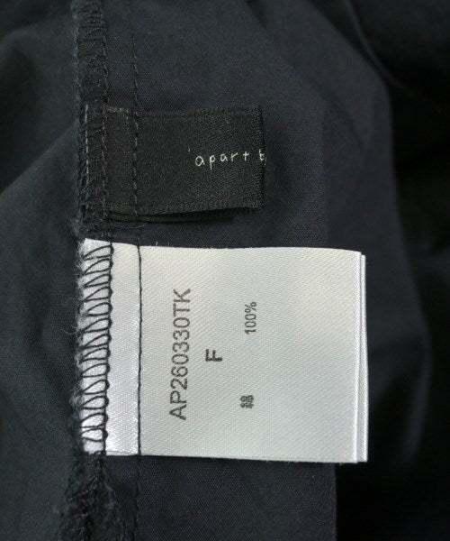 apart by lowrys เสื้อลำลอง