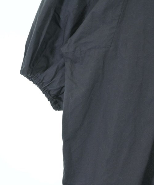 apart by lowrys เสื้อลำลอง