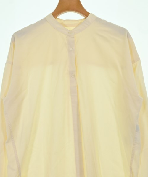 apart by lowrys เสื้อลำลอง