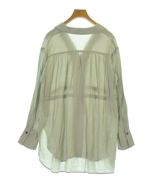 apart by lowrys เสื้อลำลอง