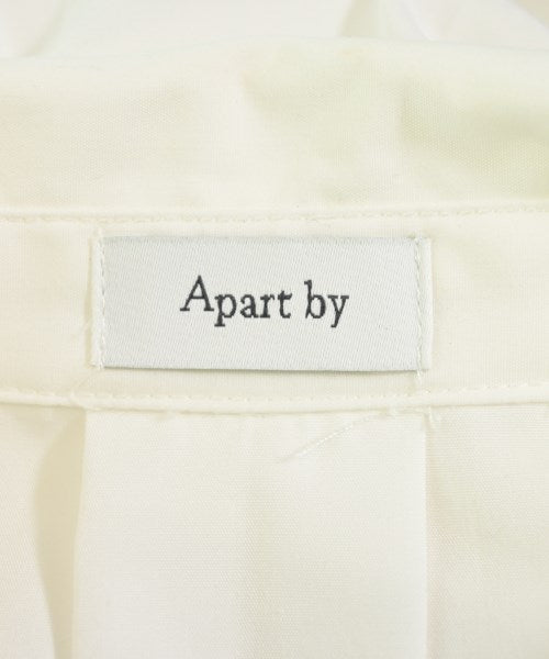apart by lowrys เสื้อลำลอง
