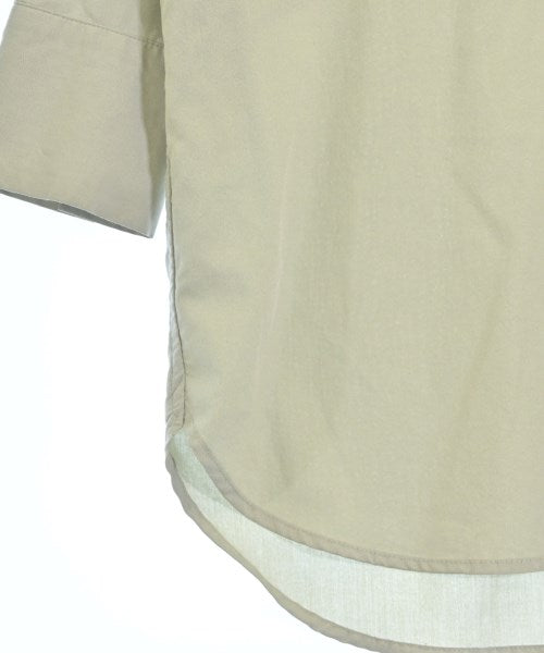 apart by lowrys เสื้อลำลอง