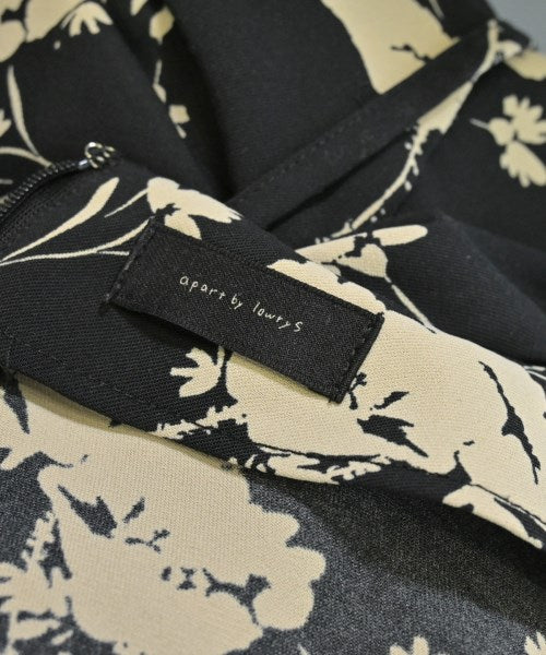 apart by lowrys ชุดเดรส