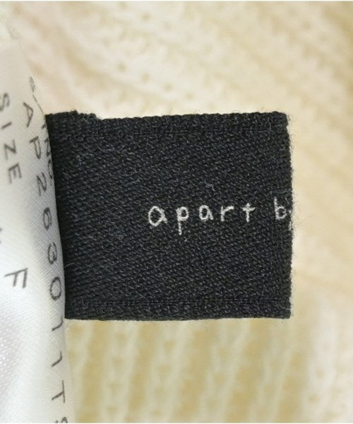 apart by lowrys เสื้อกันหนาว