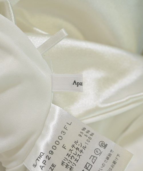 apart by lowrys เสื้อสายเดี่ยว