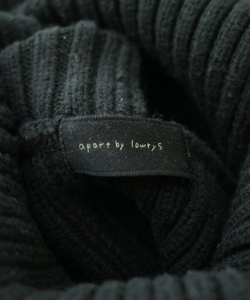 apart by lowrys เสื้อแขนกุด