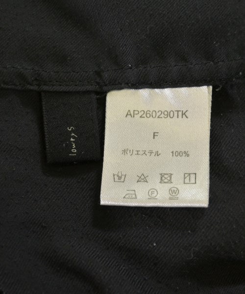 apart by lowrys เสื้อลำลอง