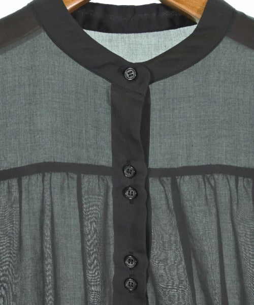 apart by lowrys เสื้อลำลอง