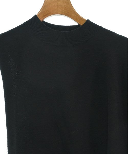 ADORE เสื้อแขนกุด