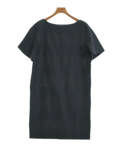 ADORE ชุดเดรส