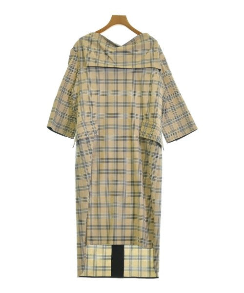 ADORE ชุดเดรส