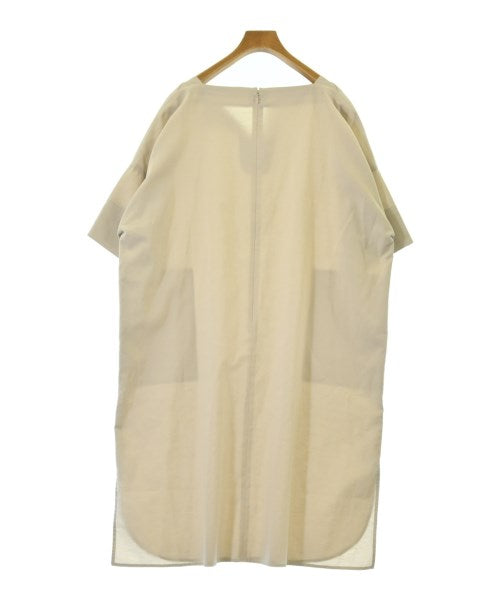 ADORE ชุดเดรส