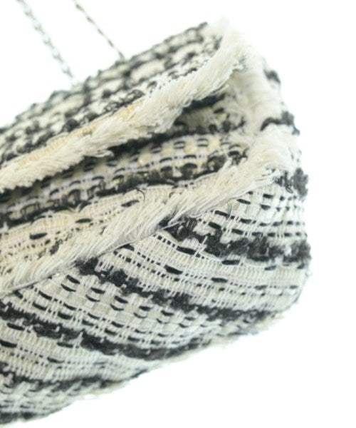 ADORE กระเป๋าสะพาย