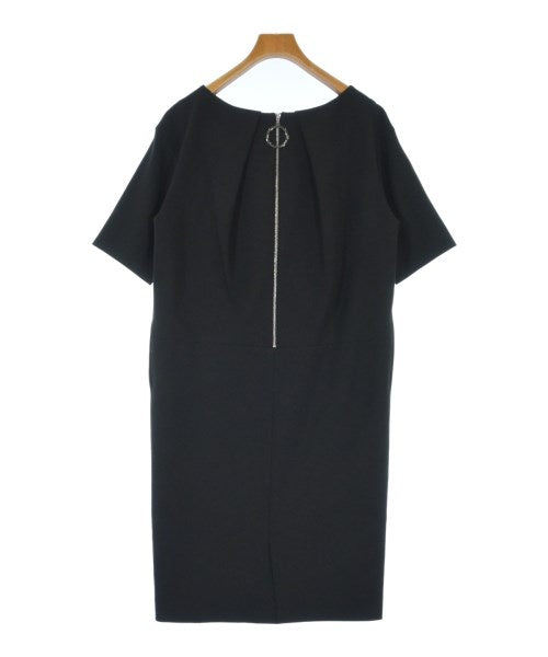 ADORE ชุดเดรส