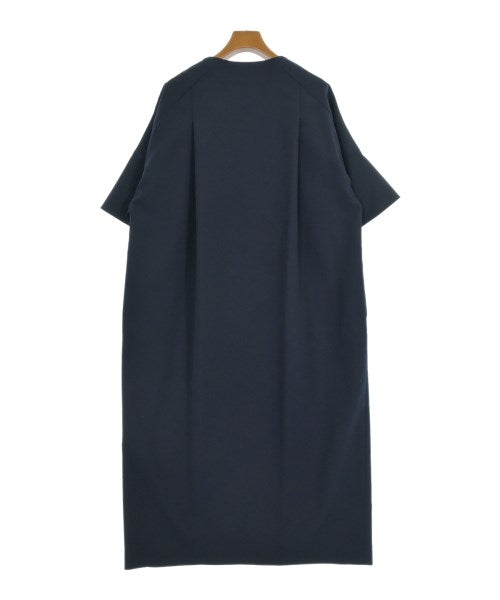 ADORE ชุดเดรส