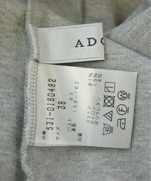 ADORE เสื้อยืด/เสื้อท็อปส์
