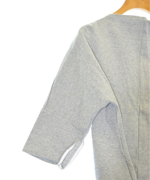 ADORE เสื้อยืด/เสื้อท็อปส์