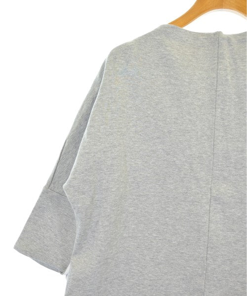 ADORE เสื้อยืด/เสื้อท็อปส์