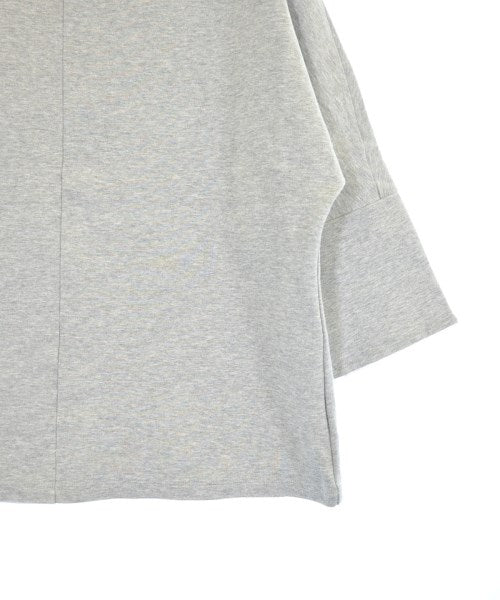 ADORE เสื้อยืด/เสื้อท็อปส์