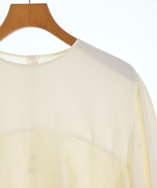 ADORE เสื้อสตรี