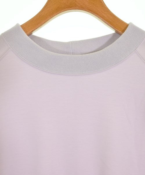 ADORE เสื้อยืด/เสื้อท็อปส์