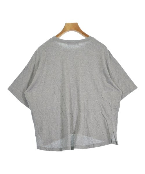 ADORE เสื้อยืด/เสื้อท็อปส์