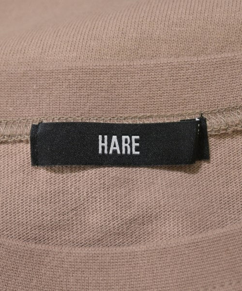 HARE เสื้อยืด/เสื้อท็อปส์