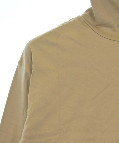 HARE เสื้อยืด/เสื้อท็อปส์