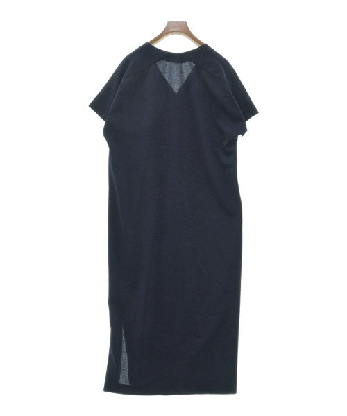 Unaca ชุดเดรส