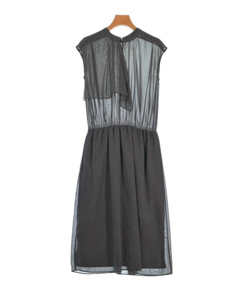 Unaca ชุดเดรส