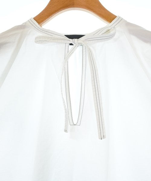 Unaca เสื้อสตรี