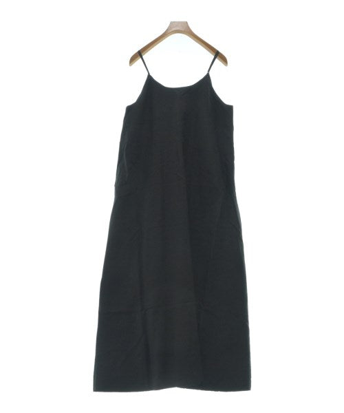 heliopole ชุดเดรส