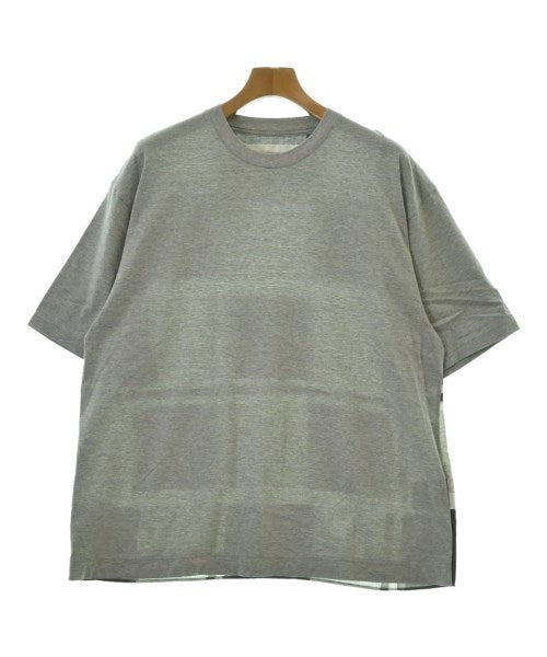 White Mountaineering เสื้อยืด/เสื้อท็อปส์