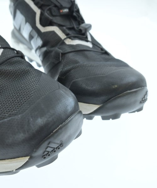 White Mountaineering รองเท้าผ้าใบ