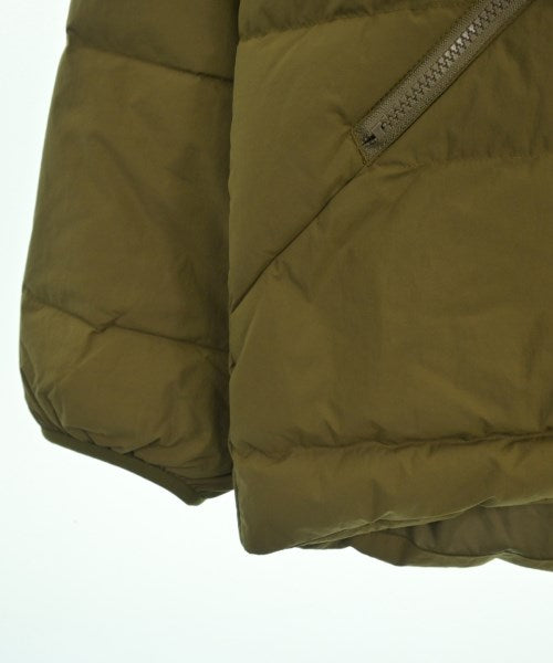 White Mountaineering แจ็คเก็ตดาวน์/เสื้อกั๊ก