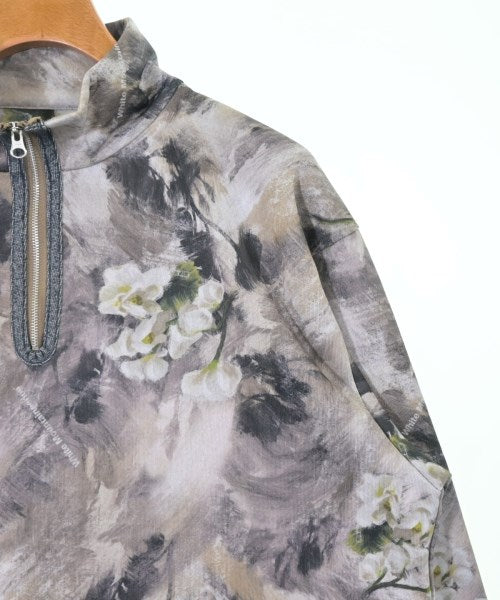 White Mountaineering เสื้อยืด/เสื้อท็อปส์