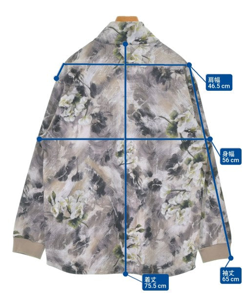 White Mountaineering เสื้อยืด/เสื้อท็อปส์