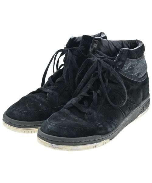 White Mountaineering รองเท้าผ้าใบ