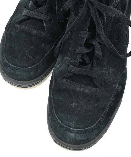 White Mountaineering รองเท้าผ้าใบ