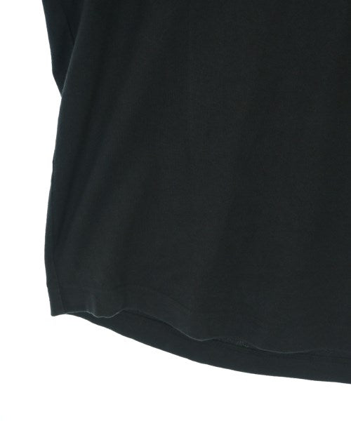 White Mountaineering เสื้อยืด/เสื้อท็อปส์