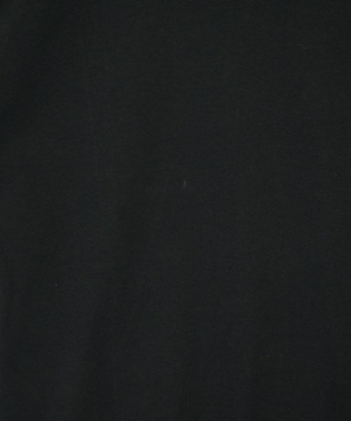 White Mountaineering เสื้อยืด/เสื้อท็อปส์