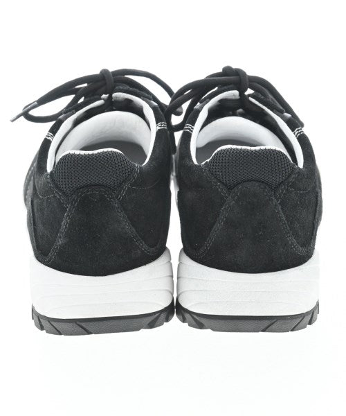 White Mountaineering รองเท้าผ้าใบ