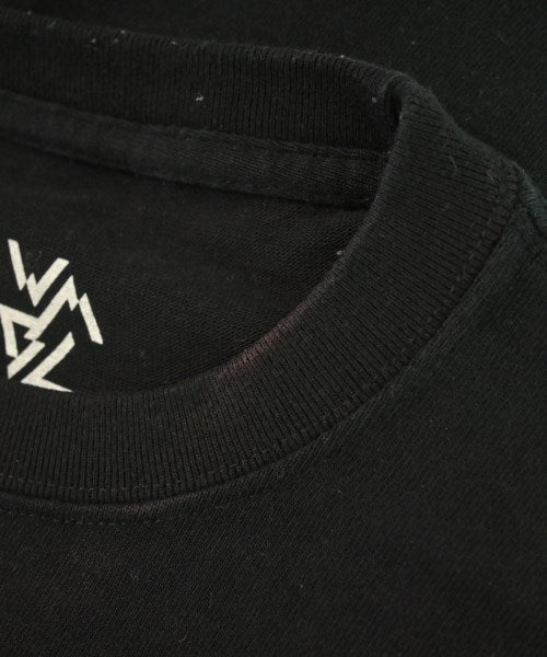 White Mountaineering เสื้อยืด/เสื้อท็อปส์