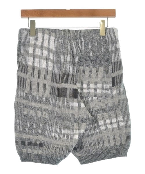 White Mountaineering กางเกงขาสั้น