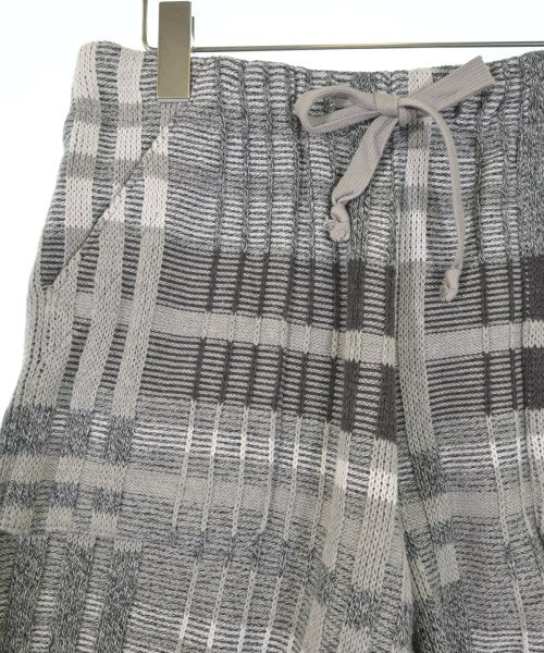 White Mountaineering กางเกงขาสั้น