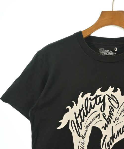 White Mountaineering เสื้อยืด/เสื้อท็อปส์