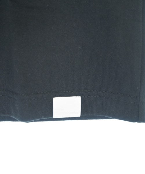 White Mountaineering เสื้อยืด/เสื้อท็อปส์